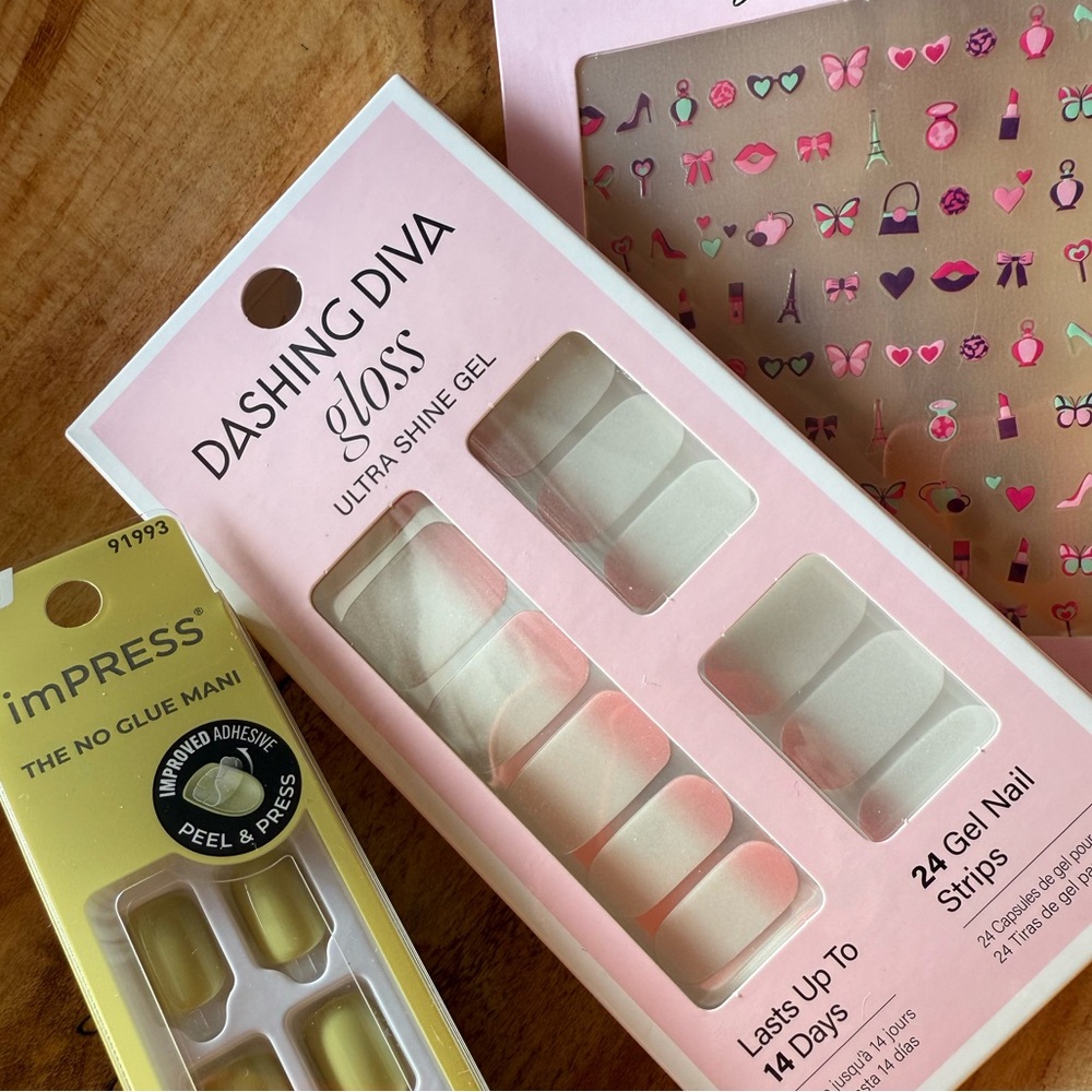 Nail Set (4)